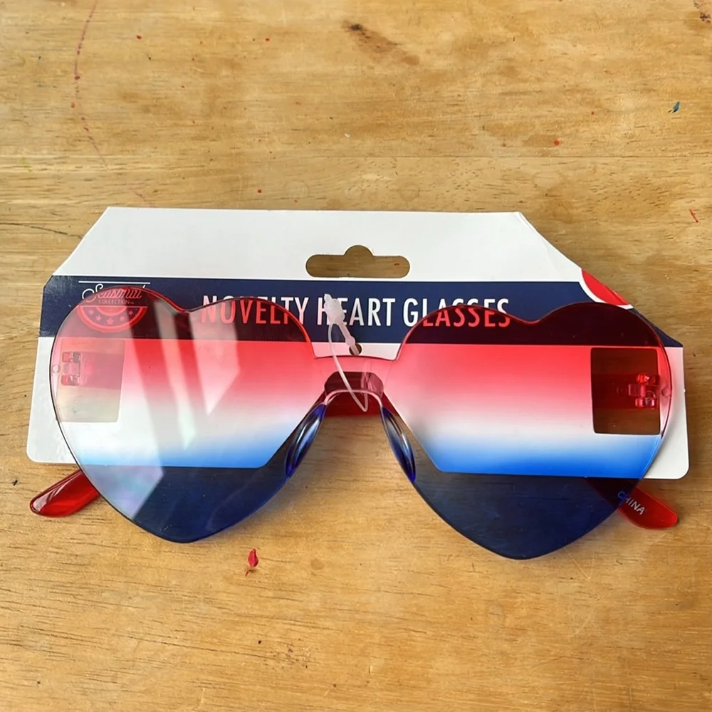 Novelty Heart Glasses - Red and Blue